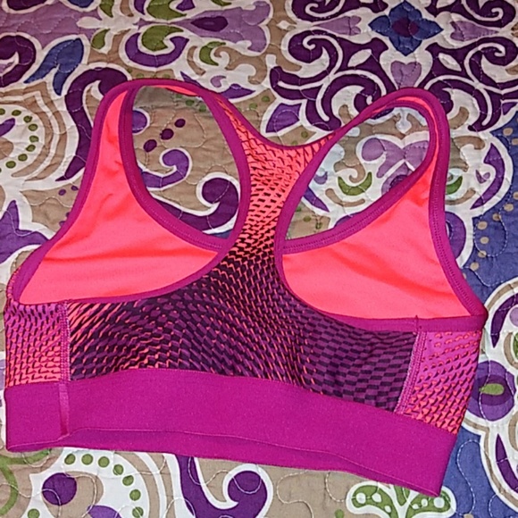 Champion spots bra like new - Picture 3 of 4